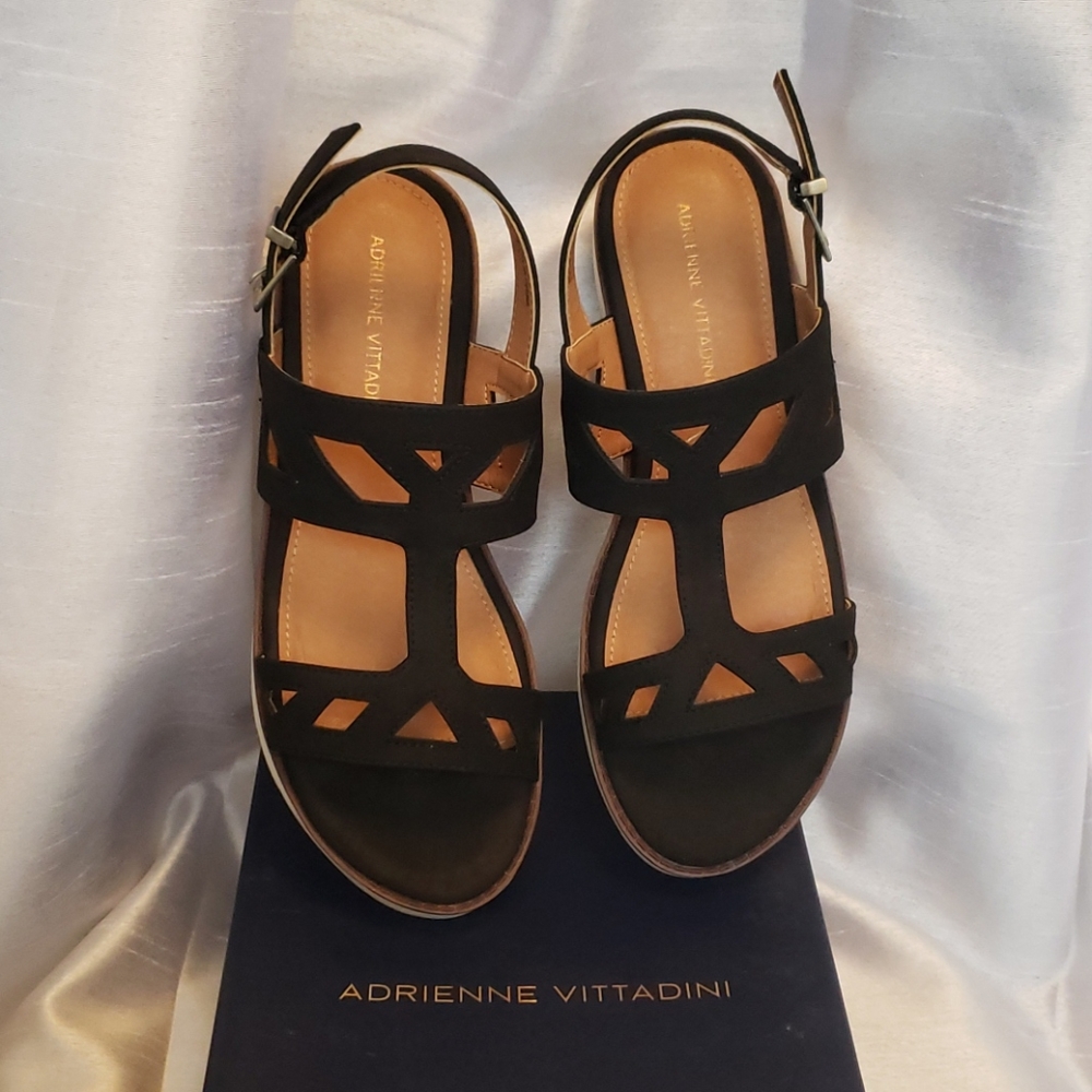 NWT -- Adrienne Vittadini Black sandals